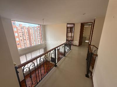 Apartamento de 5 alcobas en venta en Mazuren Colina, Bogotá, 216 m² · foto 4 de 20