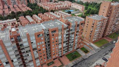 Apartamento de 5 alcobas en venta en Mazuren Colina, Bogotá, 216 m² · foto 14 de 20