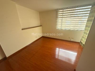 Apartamento de 5 alcobas en venta en Mazuren Colina, Bogotá, 216 m² · foto 9 de 20