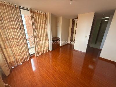 Apartamento de 5 alcobas en venta en Mazuren Colina, Bogotá, 216 m² · foto 7 de 20