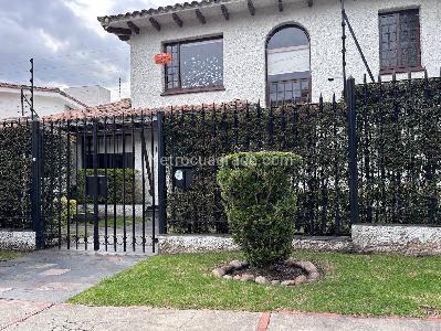 Casa de 4 alcobas en venta en Santa Ana Oriental, Bogotá, 550 m² · foto 11 de 15