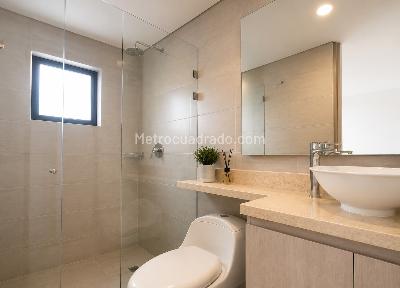 Apartamento de 2 alcobas en venta en Los Rosales Emaus, Bogotá, 50 m² · foto 6 de 13