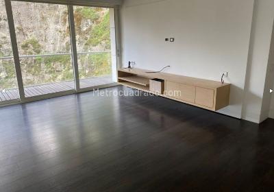 Apartamento de 4 alcobas en venta en Rosales Alto, Bogotá, 393 m² · foto 3 de 11