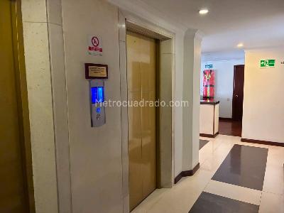 Apartamento de 3 alcobas en venta en Cerros De Sotileza, Bogotá, 137 m² · foto 12 de 14