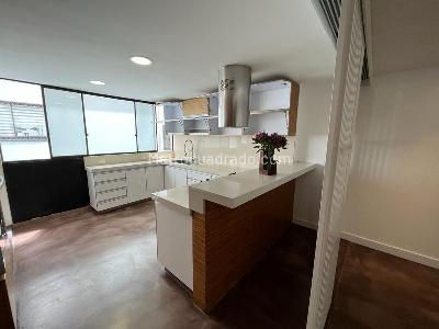 Apartamento de 3 alcobas en venta en Los Rosales Emaus, Bogotá, 223 m² · foto 3 de 19
