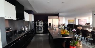 Apartamento de 2 alcobas en venta en Los Rosales Emaus, Bogotá, 322 m² · foto 4 de 7
