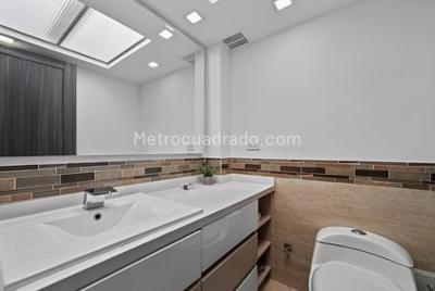 Apartamento en venta en Niza, Bogotá · foto 8 de 13