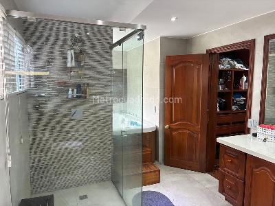 Apartamento en venta en Niza, Bogotá · foto 9 de 13