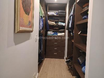 Apartamento en venta en Los Rosales, Bogotá · foto 13 de 19