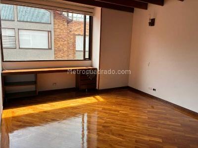 Casa en venta en Santa Barbara, Bogotá · foto 14 de 17
