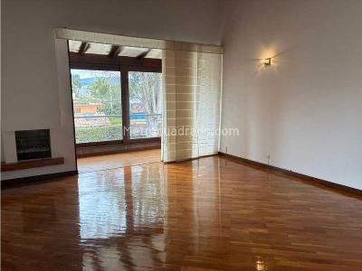 Casa en venta en Santa Barbara, Bogotá · foto 3 de 17