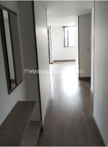 Apartamento de 2 alcobas en venta en Alfonso Lopez, Bogotá, 94 m² · foto 2 de 4
