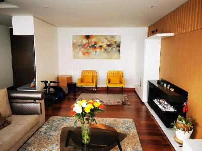 Apartamento de 3 alcobas en venta en Chico Centro, Bogotá, 171 m² · foto 4 de 17