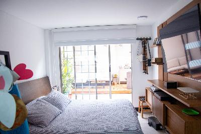 Apartamento de 2 alcobas en venta en Los Rosales, Bogotá, 77 m² · foto 4 de 13