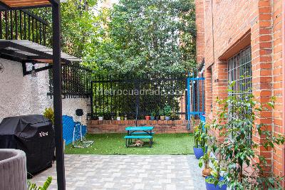 Apartamento de 2 alcobas en venta en Los Rosales, Bogotá, 77 m² · foto 6 de 13