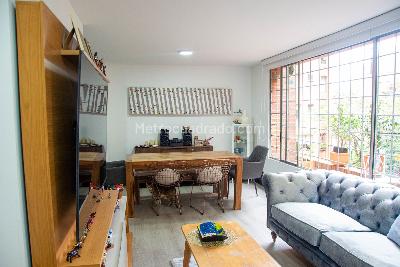 Apartamento de 2 alcobas en venta en Los Rosales, Bogotá, 77 m² · foto 1 de 13