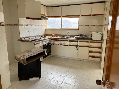 Apartamento de 3 alcobas en venta en El Rodadero Tradicional, Santa Marta, 132 m² · foto 14 de 20