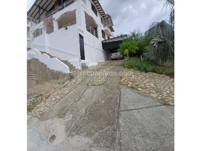 Casa en venta en Bonda, Santa Marta · foto 3 de 16
