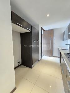 Apartamento de 3 alcobas en venta en Santa Paula, Bogotá, 154 m² · foto 4 de 19
