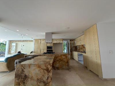 Casa de 5 alcobas en venta en Bocono, Cúcuta, 570 m² · foto 3 de 19