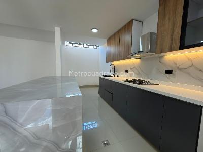 Casa de 3 alcobas en venta en Trapiches, Cúcuta, 143 m² · foto 3 de 16