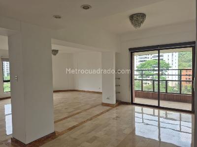 Apartamento de 4 alcobas en venta en Sector Altos De Normandia Bataclan, Cali, 192 m² · foto 3 de 16