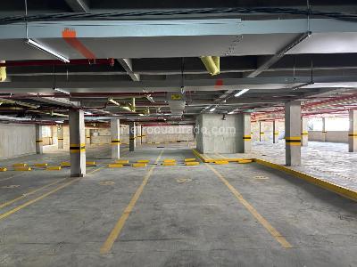 Apartamento de 3 alcobas en venta en Pance Av La Maria, Cali, 1169 m² · foto 14 de 17