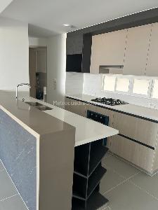 Apartamento de 3 alcobas en venta en Pance Av La Maria, Cali, 1169 m² · foto 3 de 17