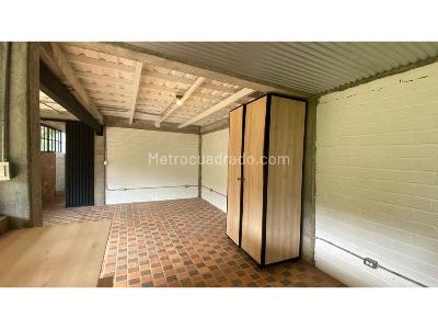 Casa de 3 alcobas en venta en San Peregrino, Manizales, 350 m² · foto 14 de 15
