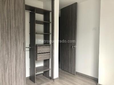 Apartamento de 3 alcobas en venta en Milan, Manizales, 106 m² · foto 10 de 16