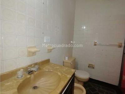 Casa en arriendo en Avenida Santander, Manizales · foto 6 de 16