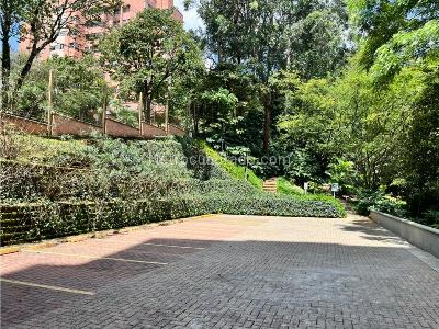Apartamento en venta en El Poblado, Medellín · foto 5 de 20