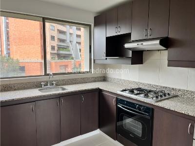 Apartamento en venta en El Poblado, Medellín · foto 10 de 20
