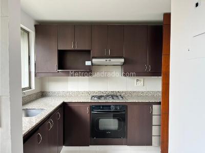 Apartamento en venta en El Poblado, Medellín · foto 11 de 20