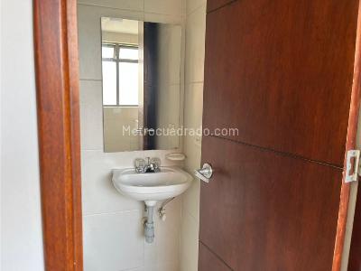 Apartamento en venta en El Poblado, Medellín · foto 14 de 20