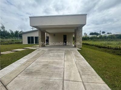 Casa de 4 alcobas en venta en El Eden, Armenia, 244 m² · foto 2 de 19