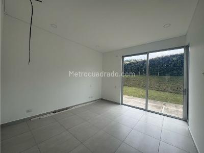 Casa de 4 alcobas en venta en El Eden, Armenia, 244 m² · foto 13 de 19