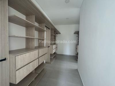 Casa de 4 alcobas en venta en El Eden, Armenia, 244 m² · foto 14 de 19