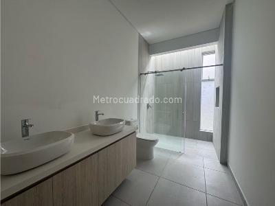 Casa de 4 alcobas en venta en El Eden, Armenia, 244 m² · foto 15 de 19