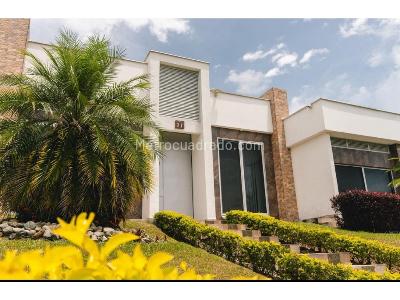 Casa de 4 alcobas en venta en El Eden, Armenia, 230 m² · foto 2 de 5