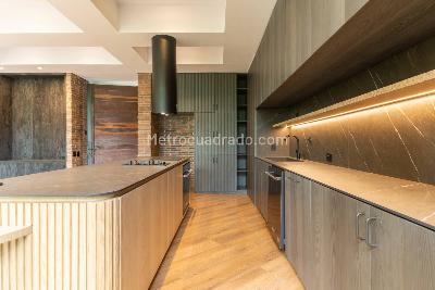Apartamento en venta en El Poblado El Tesoro, Medellín · foto 14 de 20