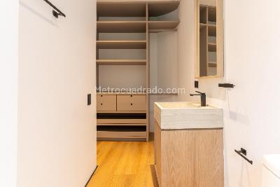 Apartamento en venta en El Poblado El Tesoro, Medellín · foto 18 de 20