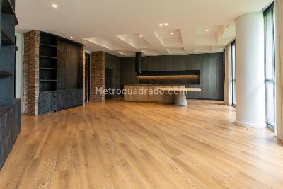 Apartamento en venta en El Poblado El Tesoro, Medellín · foto 6 de 20