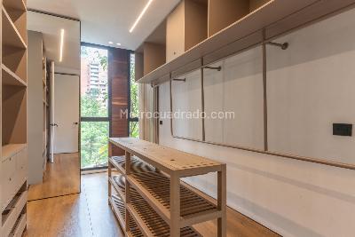 Apartamento en venta en El Poblado El Tesoro, Medellín · foto 10 de 20
