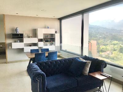 Apartamento de 1 alcoba en venta en Poblado San Lucas, Medellín, 82 m² · foto 2 de 10