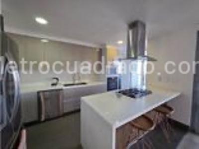 Apartamento de 3 alcobas en venta en Poblado La Calera, Medellín, 184 m² · foto 3 de 8