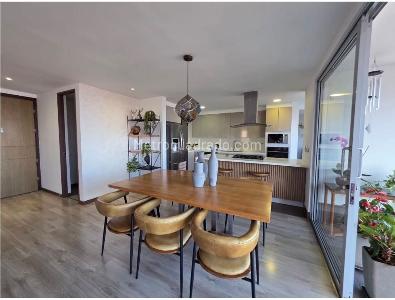 Apartamento de 3 alcobas en venta en Poblado La Calera, Medellín, 184 m² · foto 4 de 8