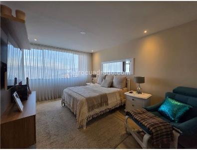 Apartamento de 3 alcobas en venta en Poblado La Calera, Medellín, 184 m² · foto 6 de 8