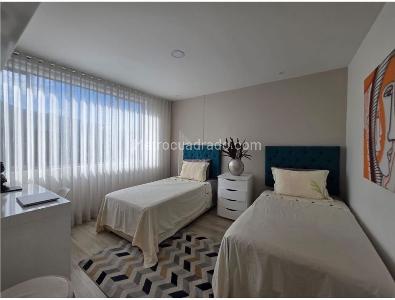 Apartamento de 3 alcobas en venta en Poblado La Calera, Medellín, 184 m² · foto 7 de 8