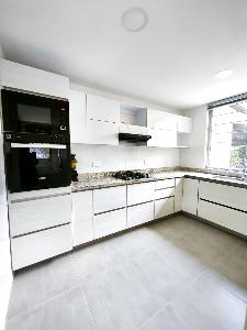 Casa de 4 alcobas en arriendo en El Vergel, Ibagué, 280 m² · foto 8 de 20